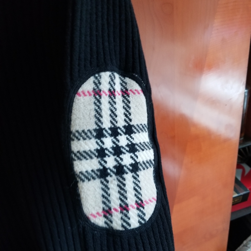 Burberry Sweater /Jacket - Picture 5 of 9
